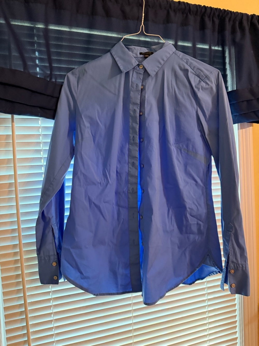 Ann Taylor Women's Light Blue Button-Down Shirt
